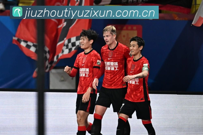 从传奇球场到不老斗志汤姆沃森高尔夫生涯经典战役与冠军智慧全解析-深度解析 从传奇球场到不老斗志汤姆沃森高尔夫生涯经典战役与冠军智慧全解析-深度解析
